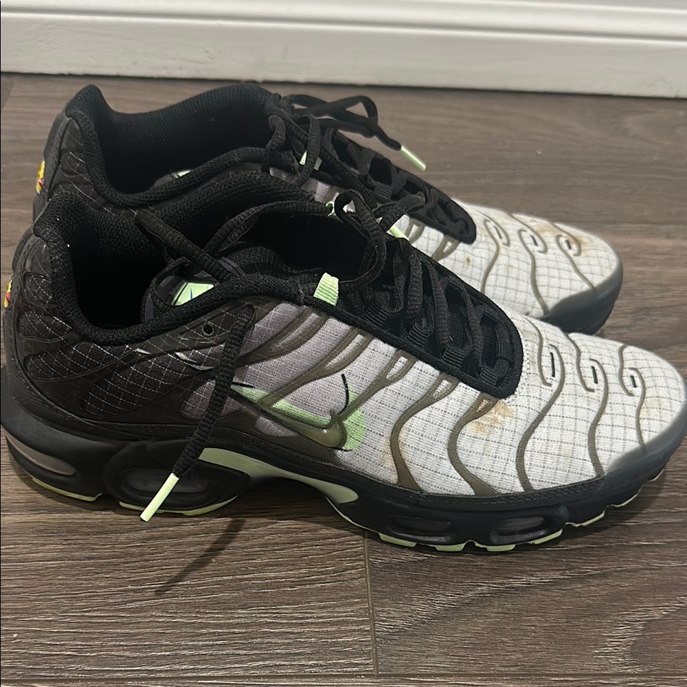 Nike Men's Sneakers - Black and White